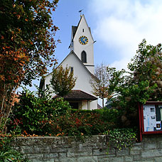 Die Pfarrkirche in Mönchaltorf.